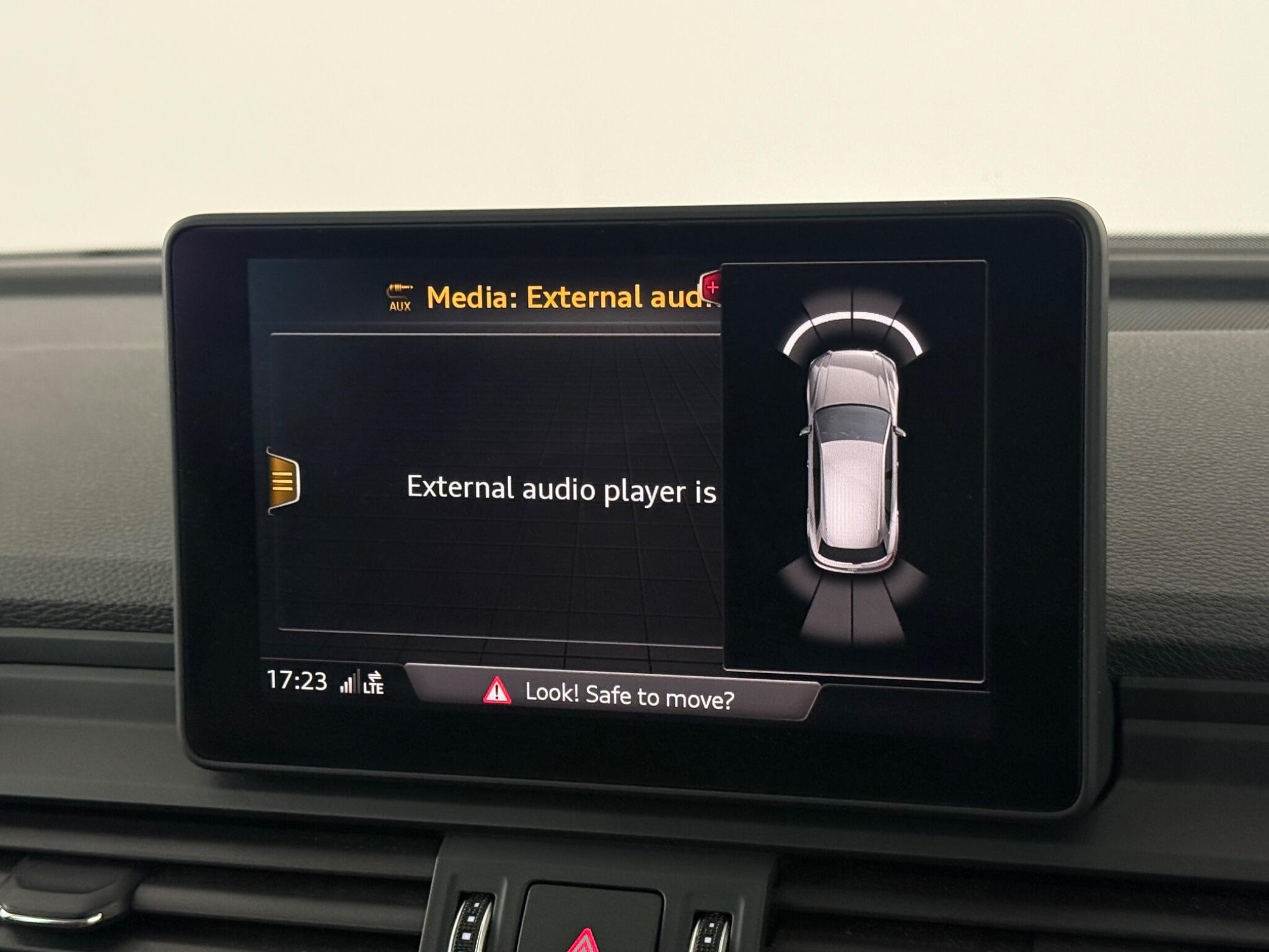 Audi Q5 view 28