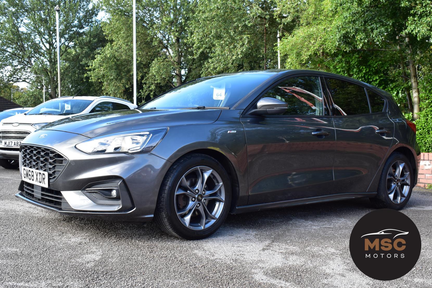 Ford Focus view 6