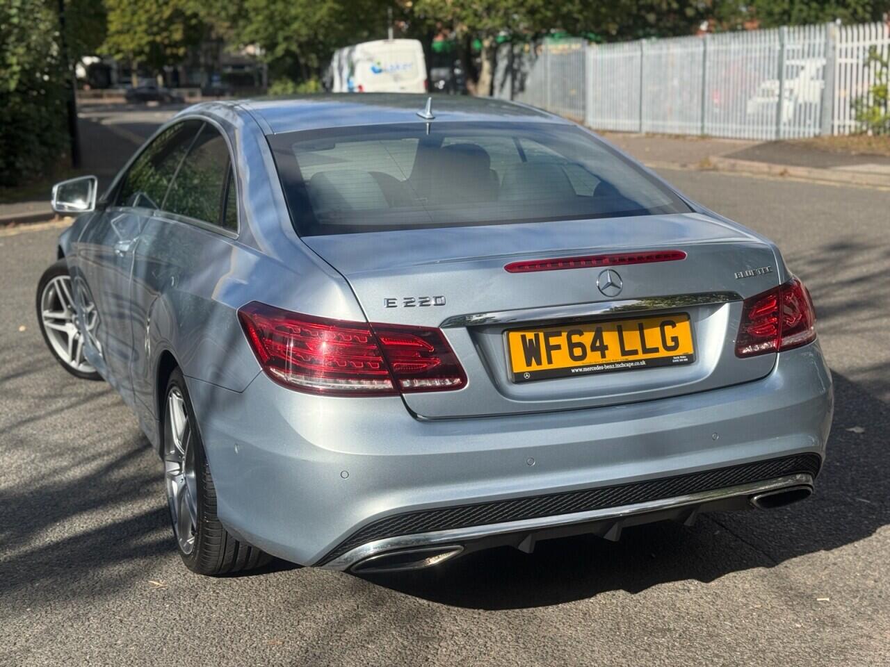 Mercedes-Benz E-Class view 5