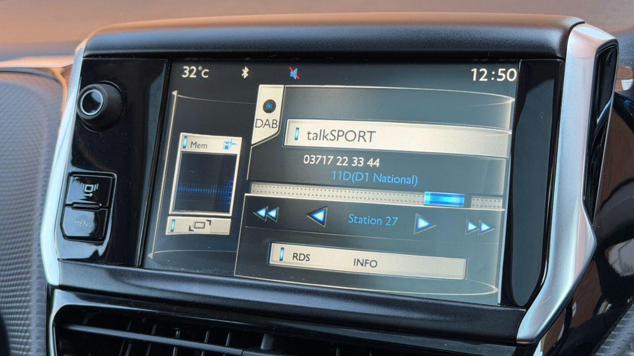 Peugeot 2008 view 21