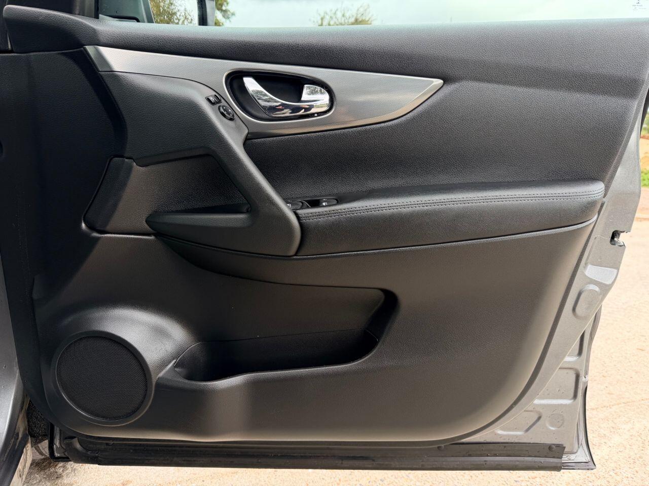 Nissan Qashqai view 15
