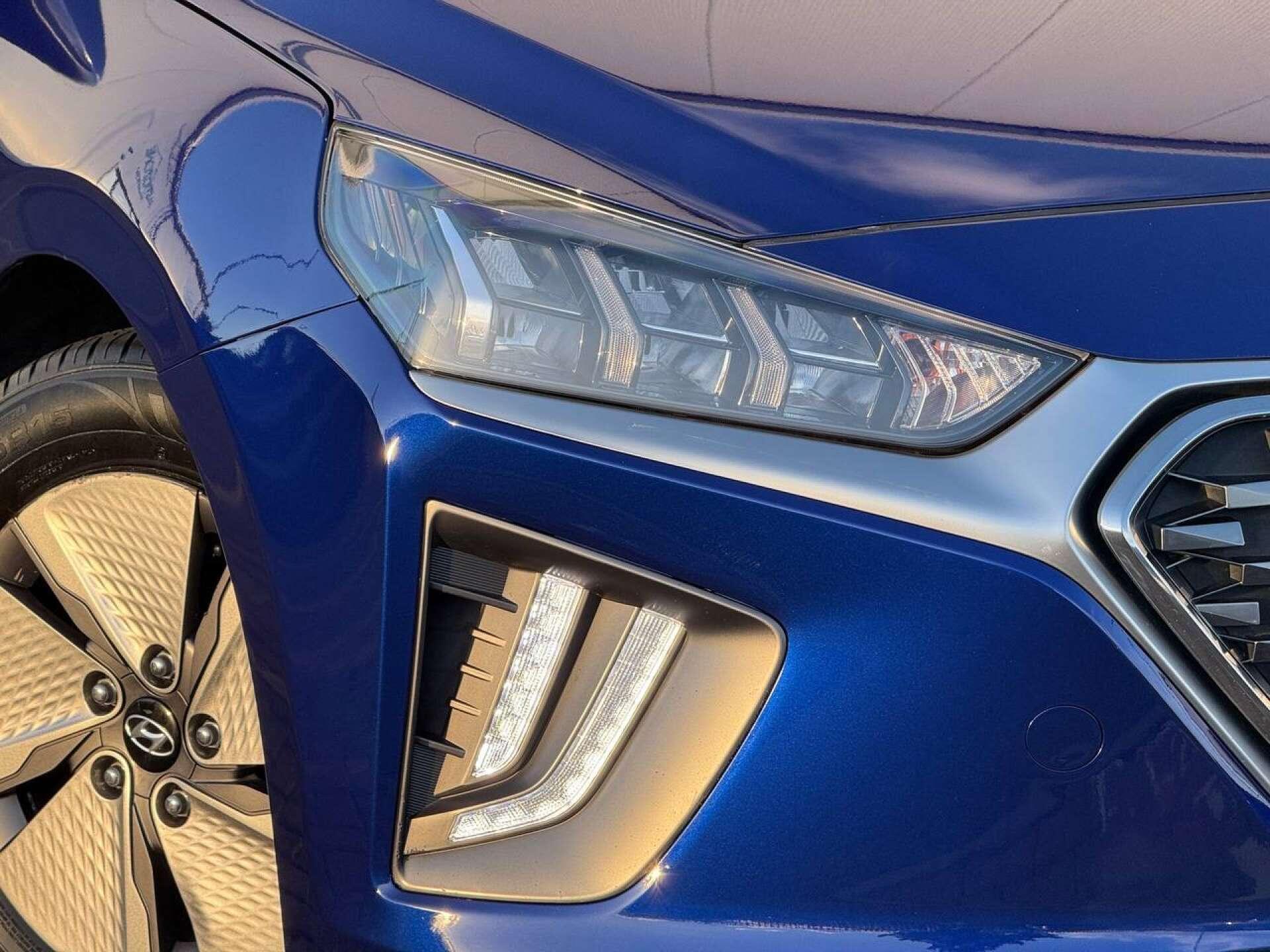Hyundai Ioniq view 11