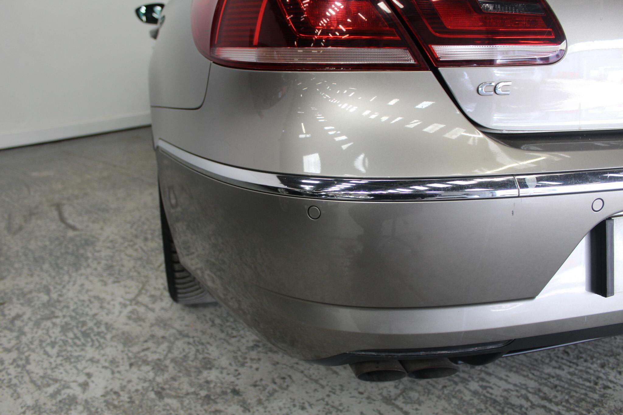Volkswagen CC view 17