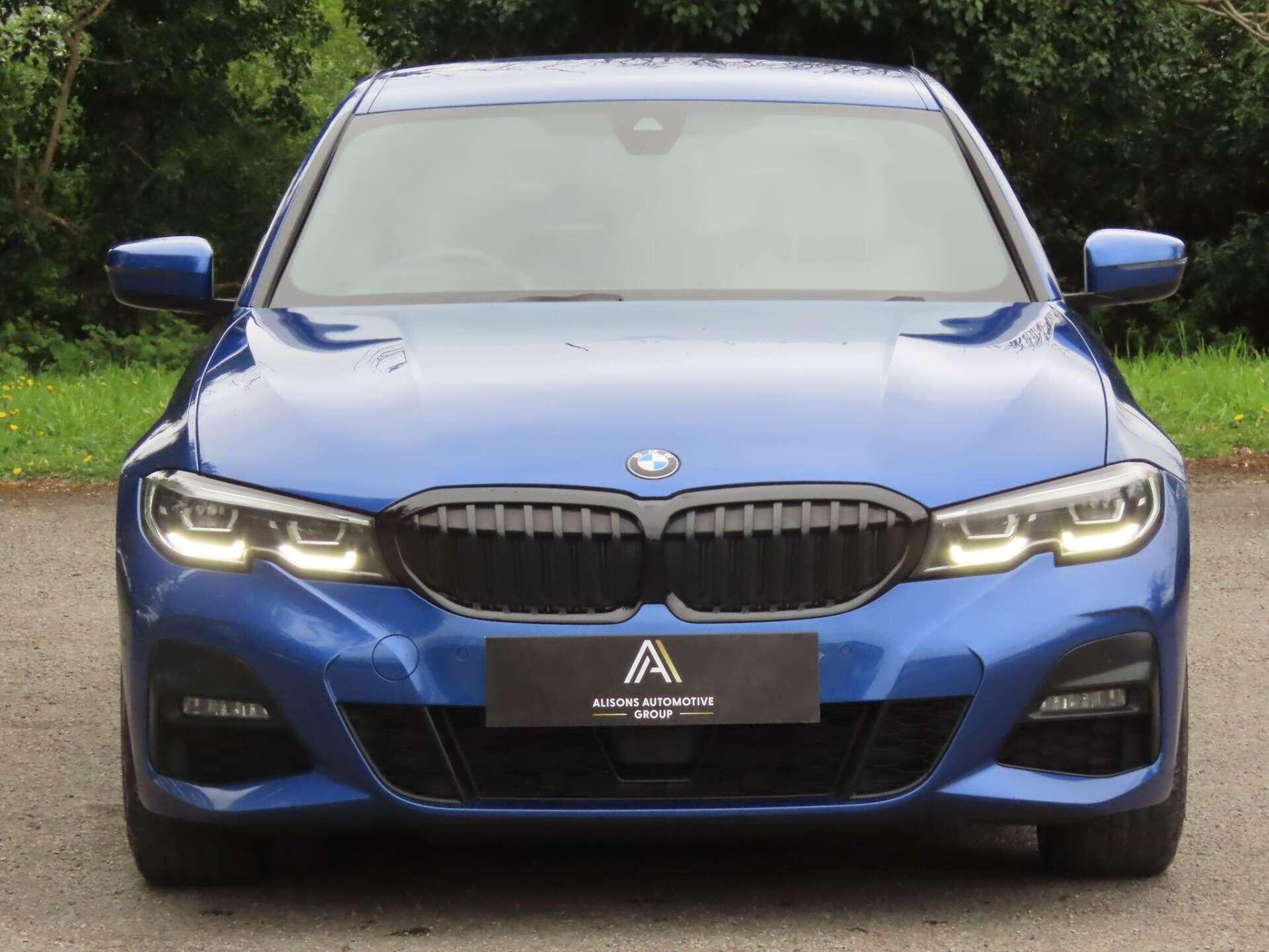 BMW 3 Series view 3