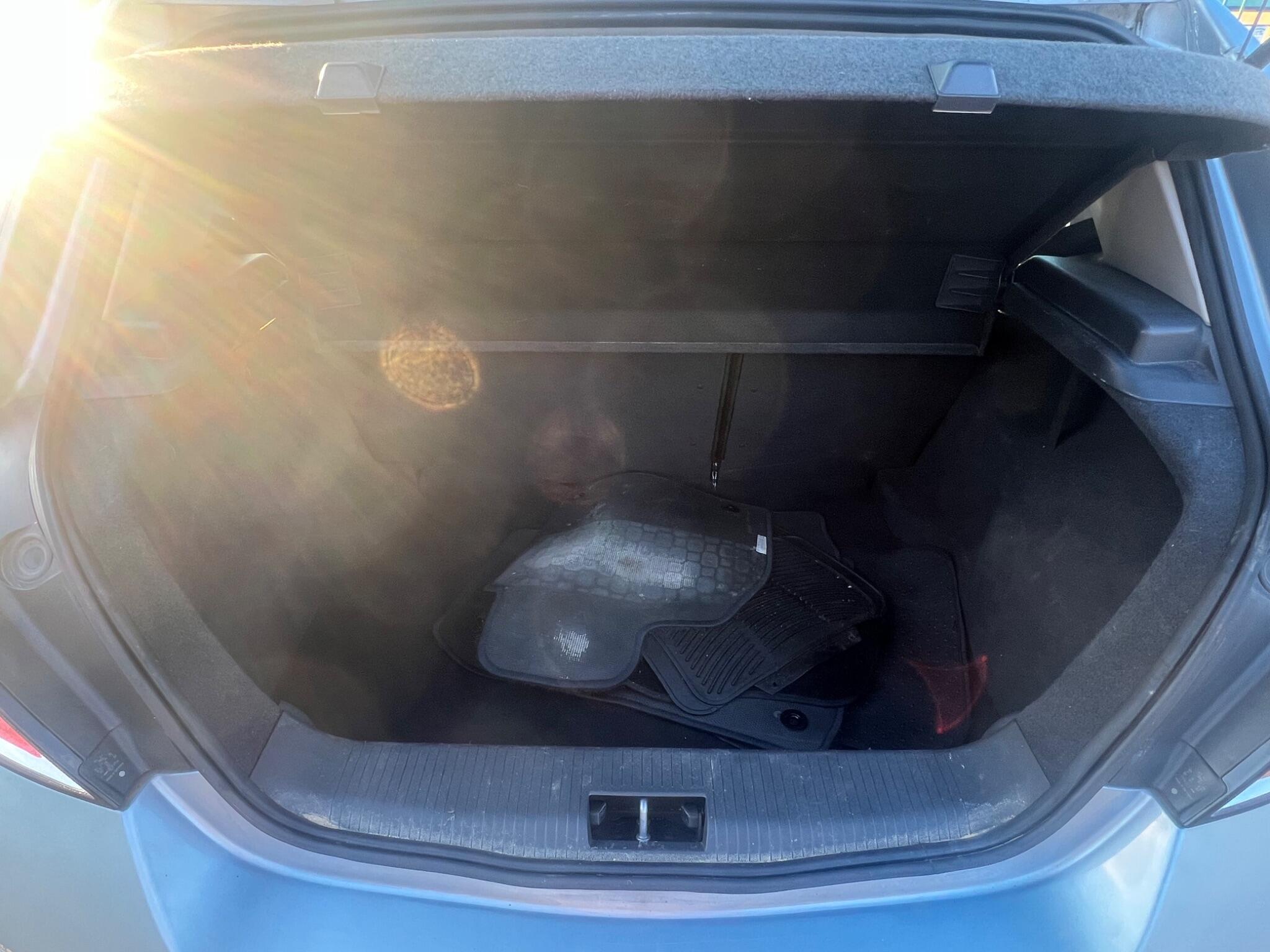 Vauxhall Astra view 30