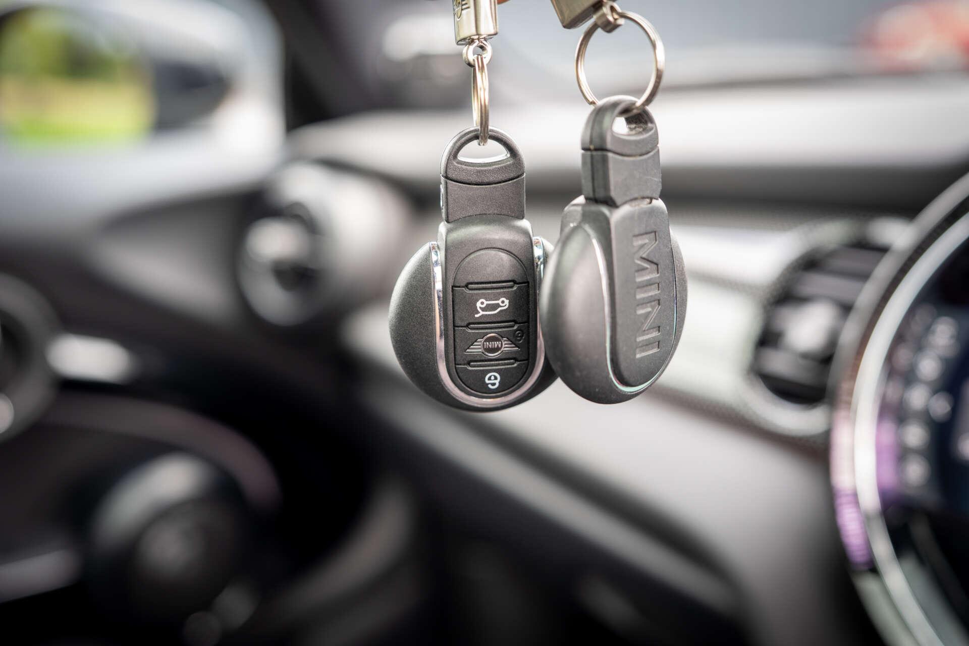 Mini Cooper view 64