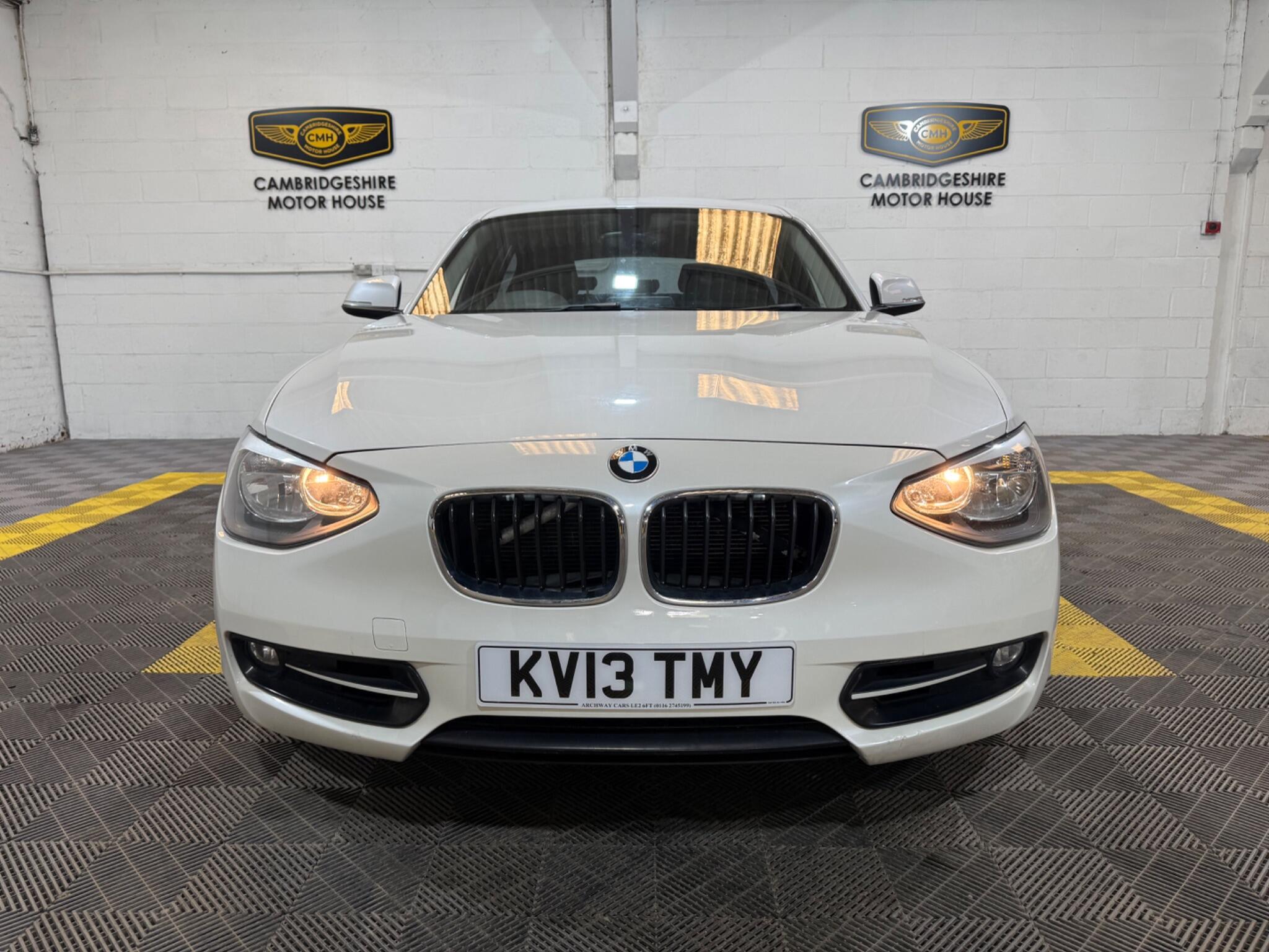 BMW 1 Series view 5