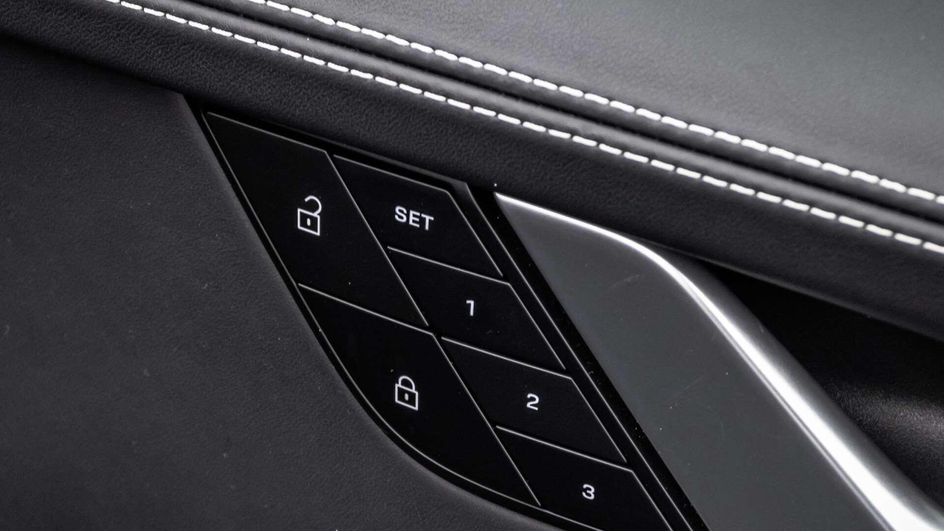 Porsche Panamera view 35