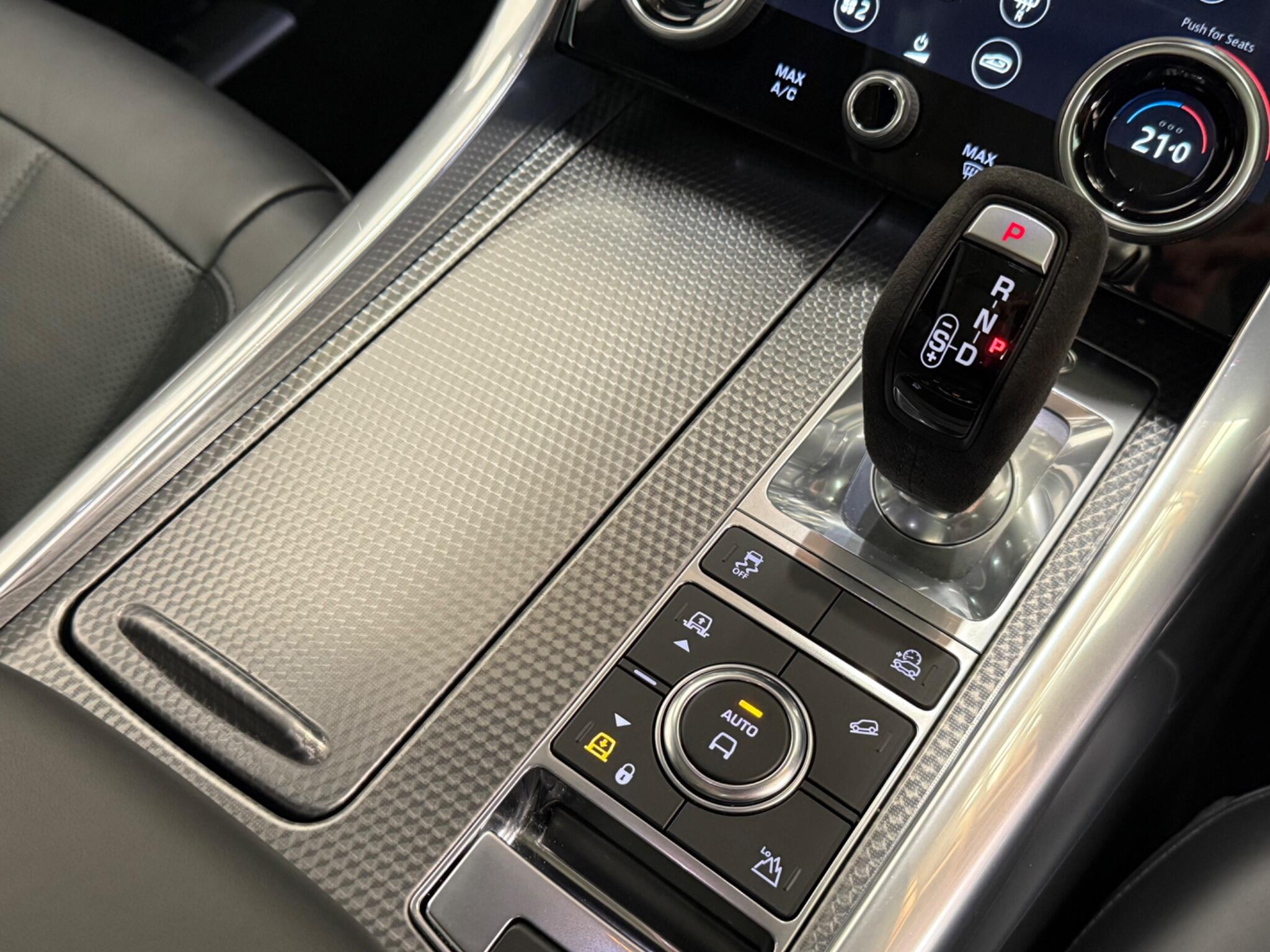 Land Rover Range Rover Sport view 16
