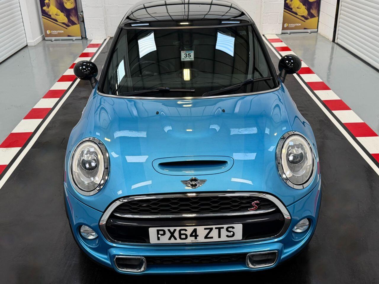 Mini Hatch view 27