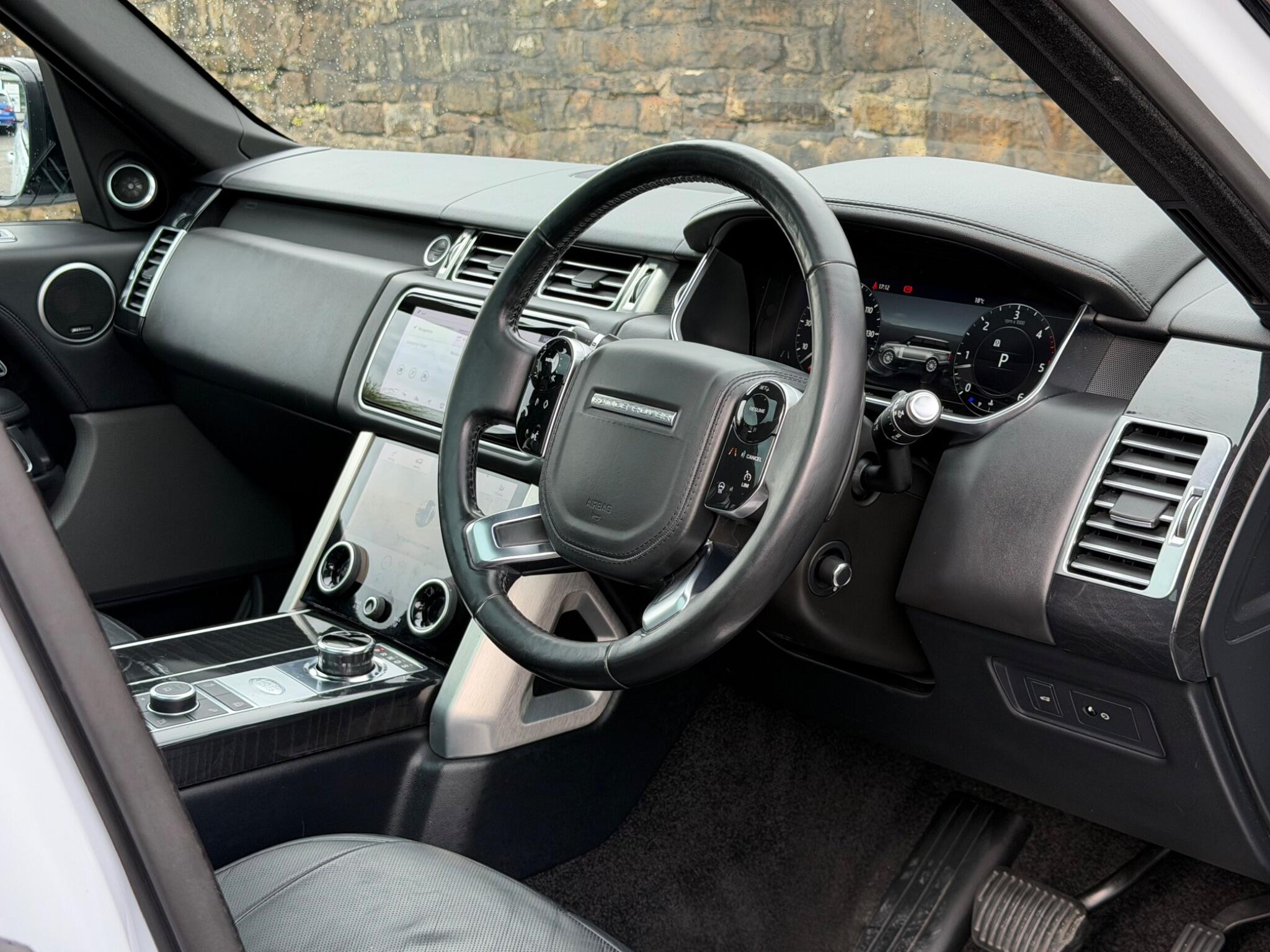 Land Rover Range Rover view 13