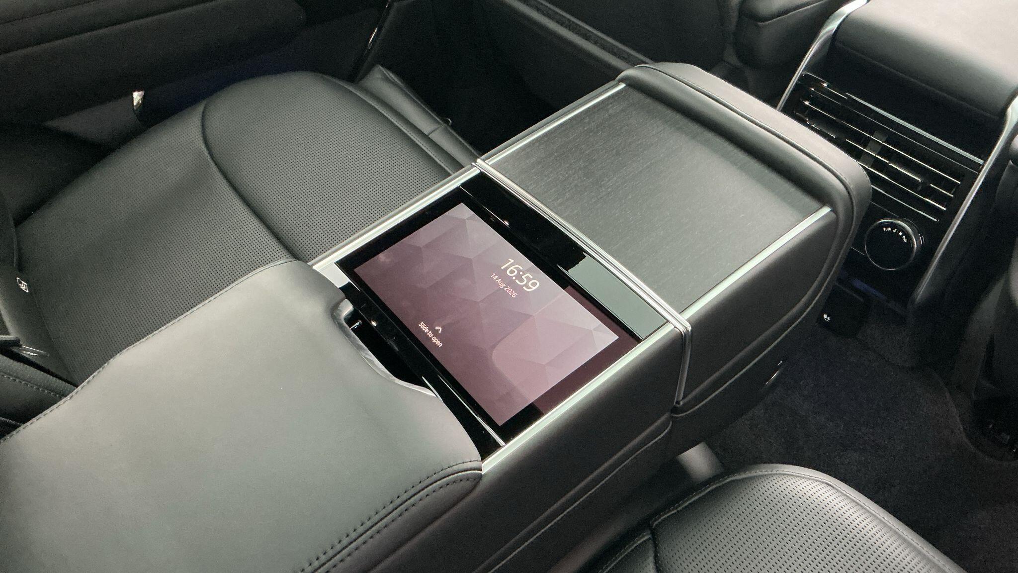 Land Rover Range Rover view 42