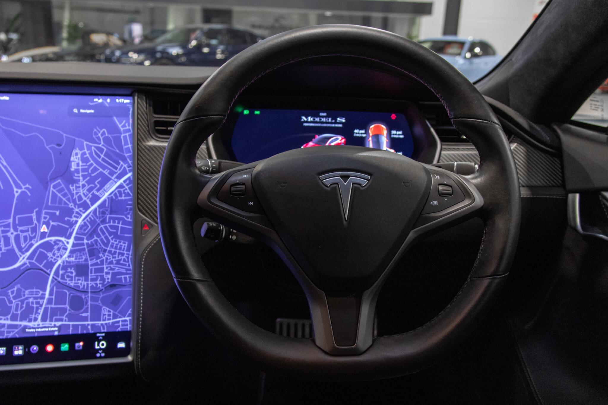 Tesla Model S view 15