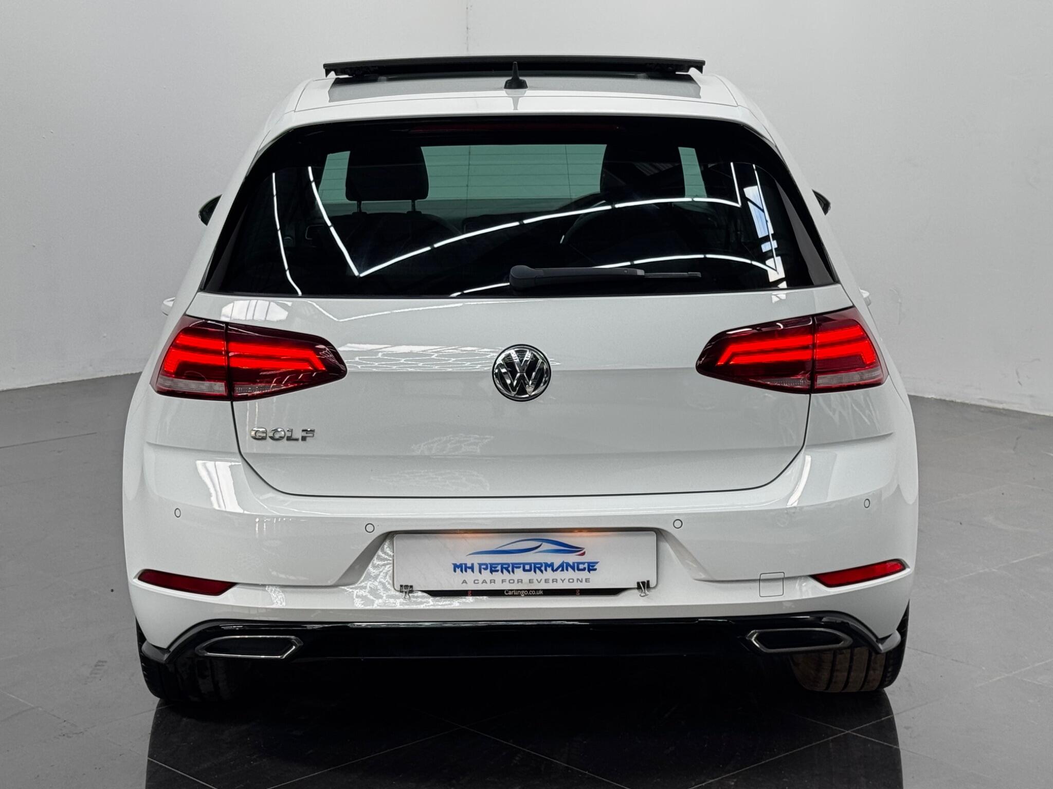 Volkswagen Golf view 64