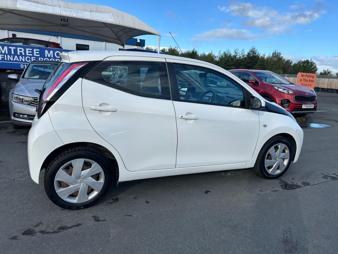 Toyota Aygo view 40