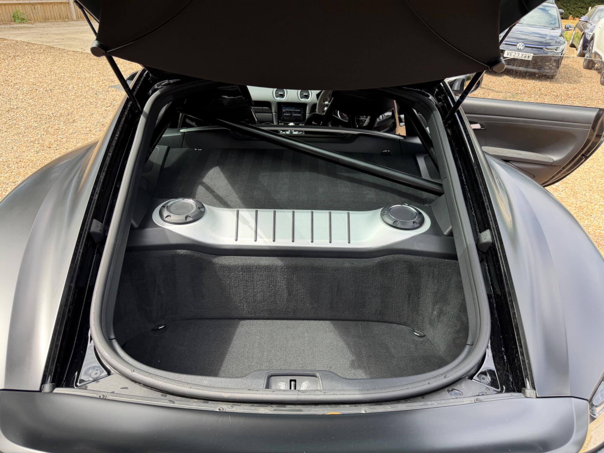 Porsche Cayman view 26