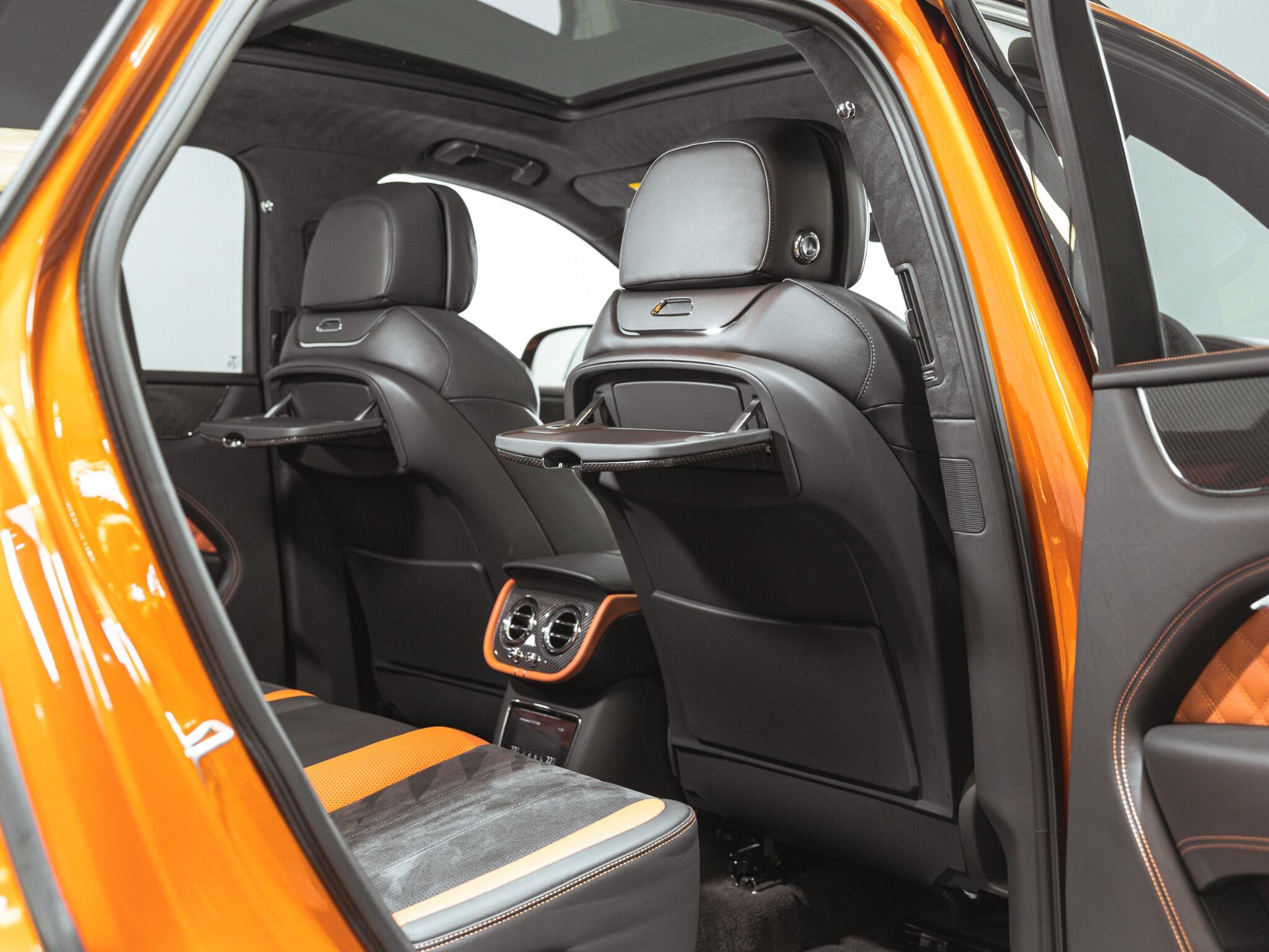 Bentley Bentayga view 33