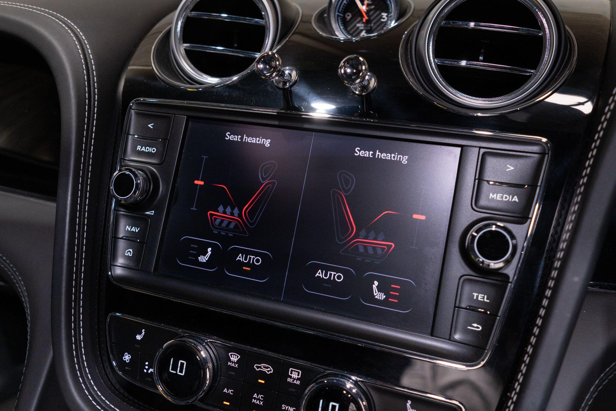 Bentley Bentayga view 29