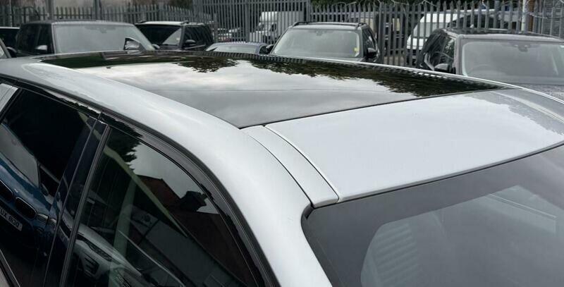 Land Rover Discovery Sport view 20