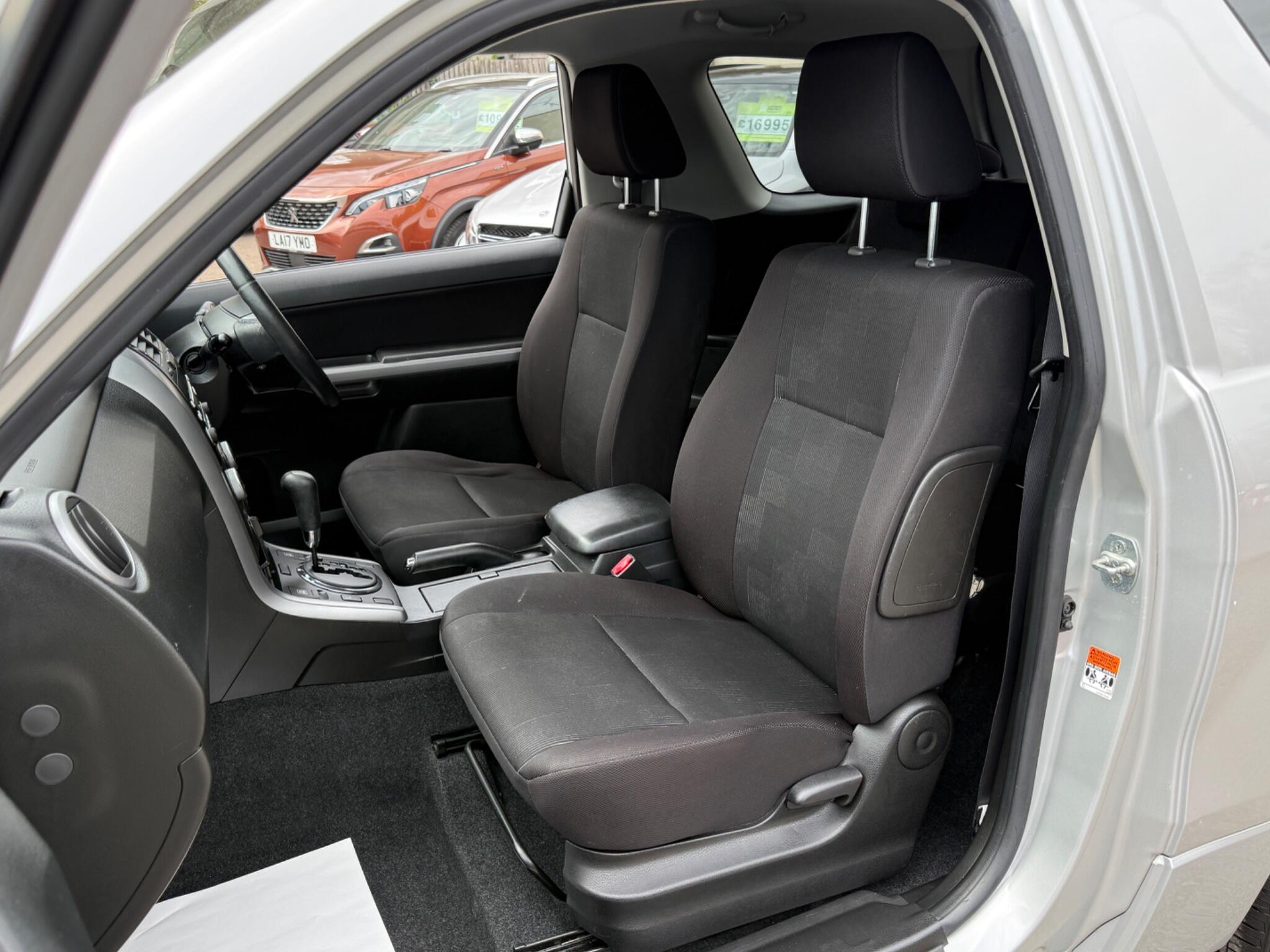 Suzuki Grand Vitara - Image 45