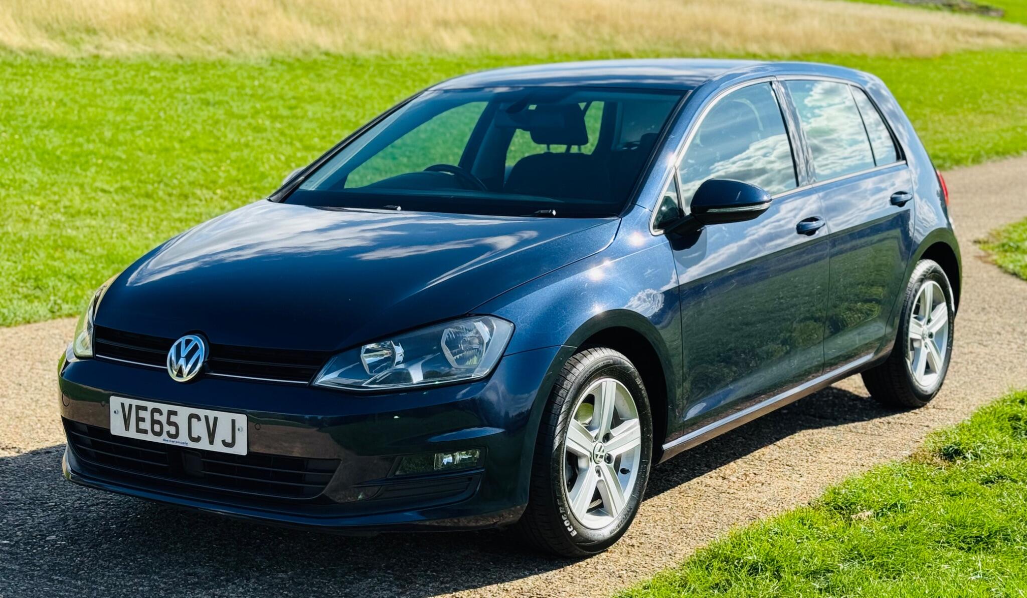 2015 Volkswagen Golf image 7