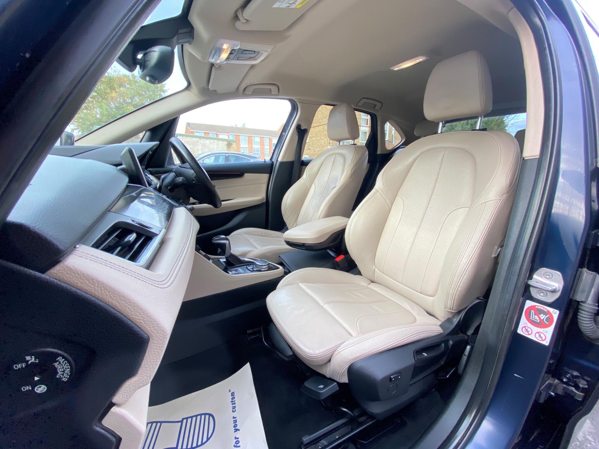 BMW 2 Series view 25