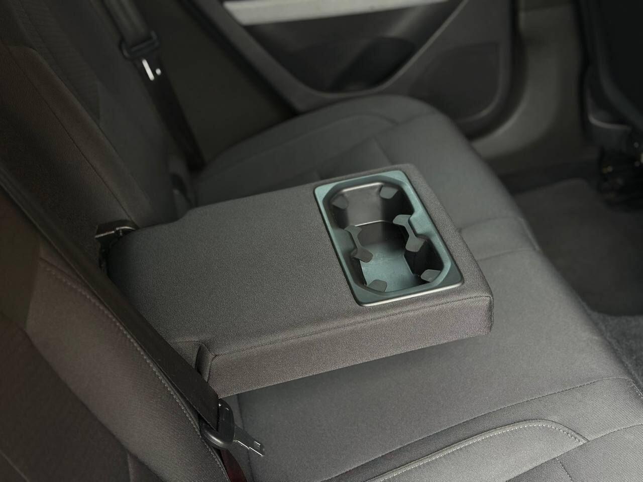 Polestar 2 view 16