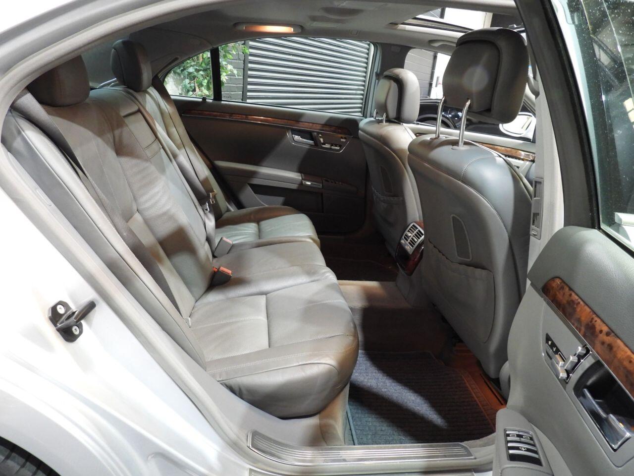 Mercedes-Benz S-Class view 46