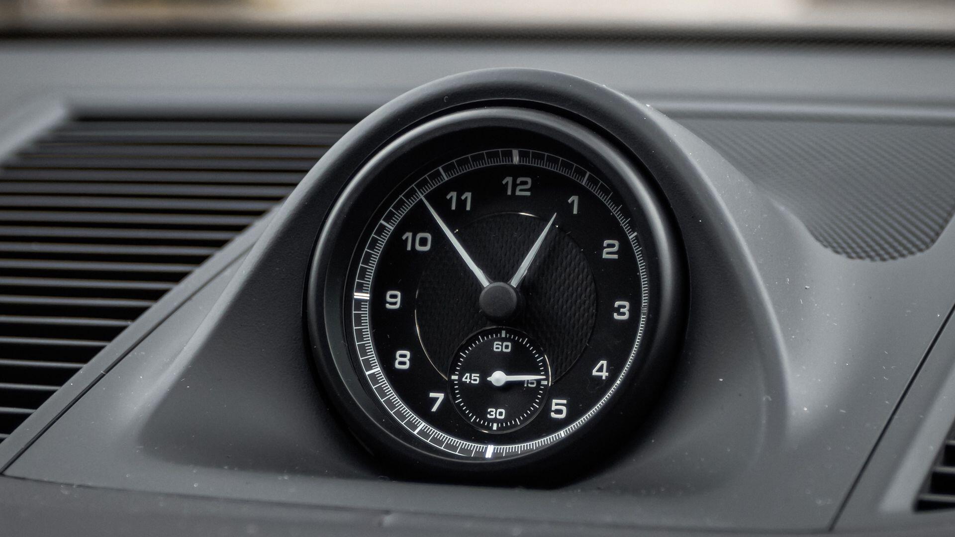 Porsche Macan view 26