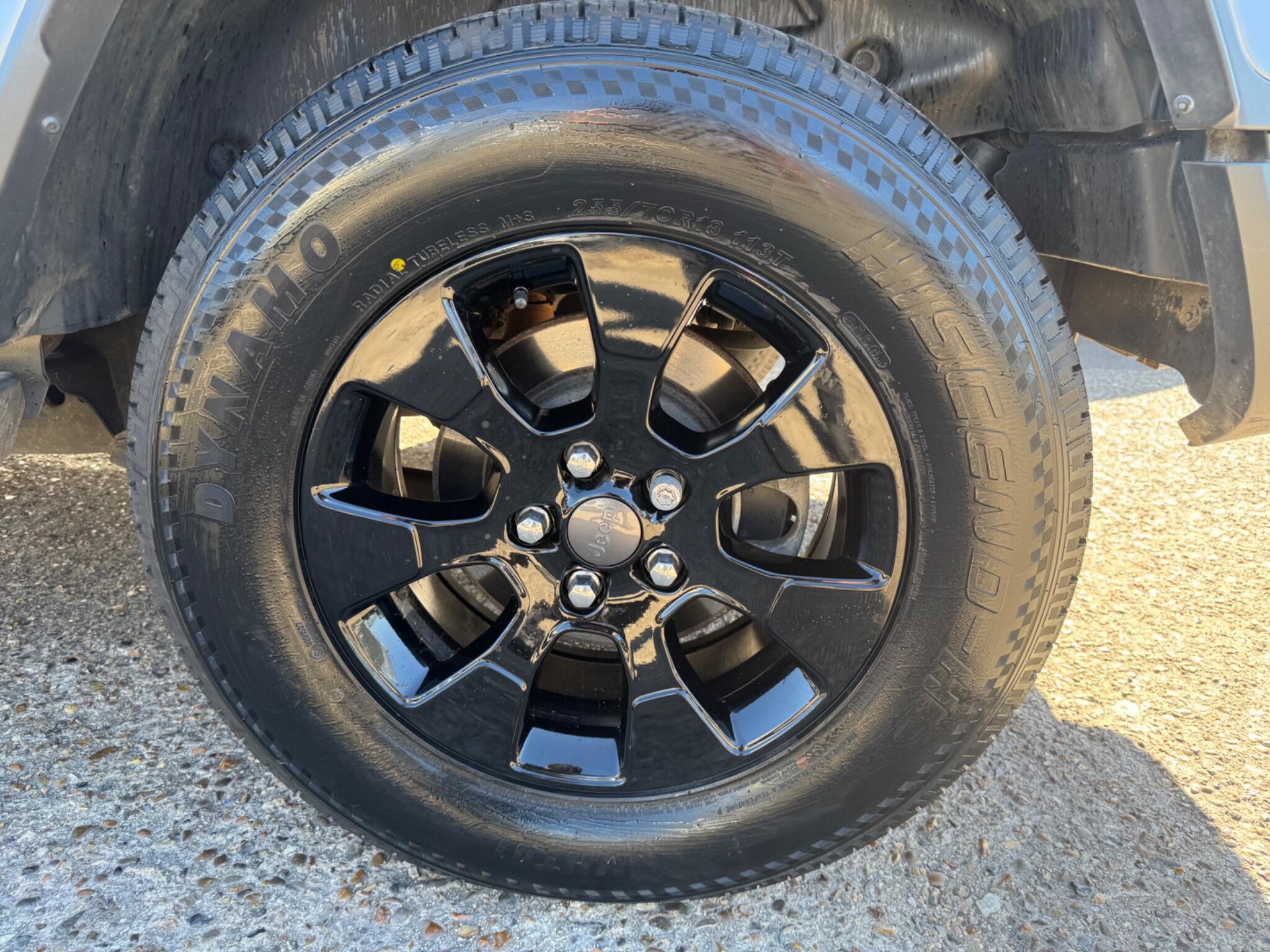 Jeep Wrangler view 29
