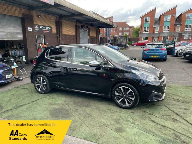 2018 Peugeot 208 1.2 PureTech Tech Edition Euro 6 (s/s) 5dr • 68,572 miles image 12