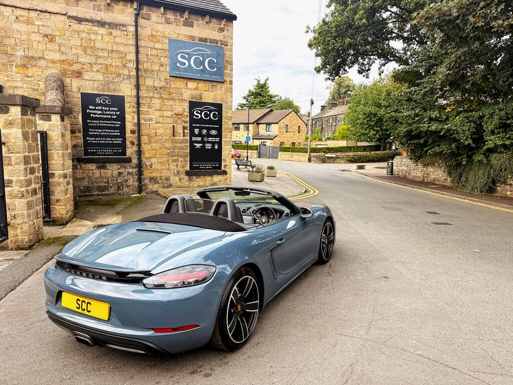 Porsche Boxster view 12