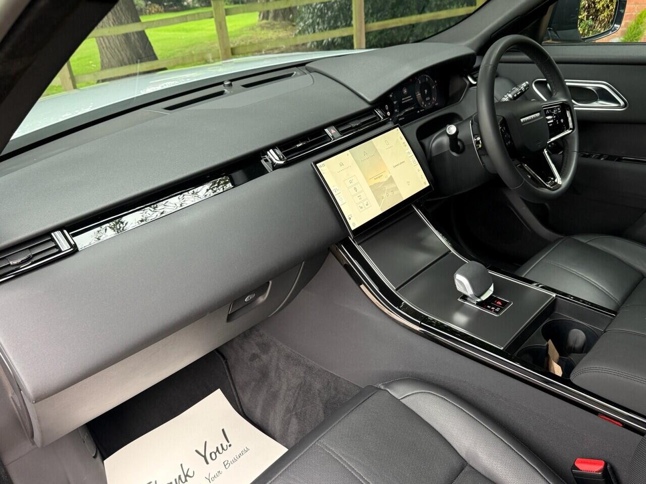 Land Rover Range Rover Velar view 8