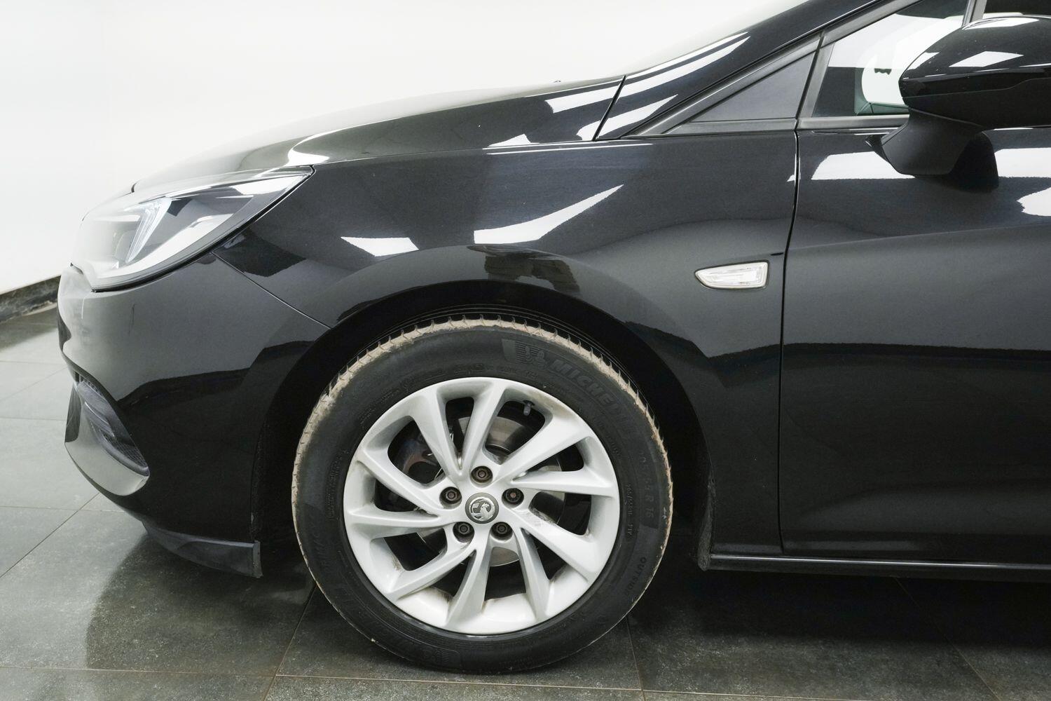 Vauxhall Astra view 6