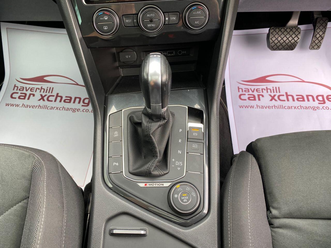 Volkswagen Tiguan view 33