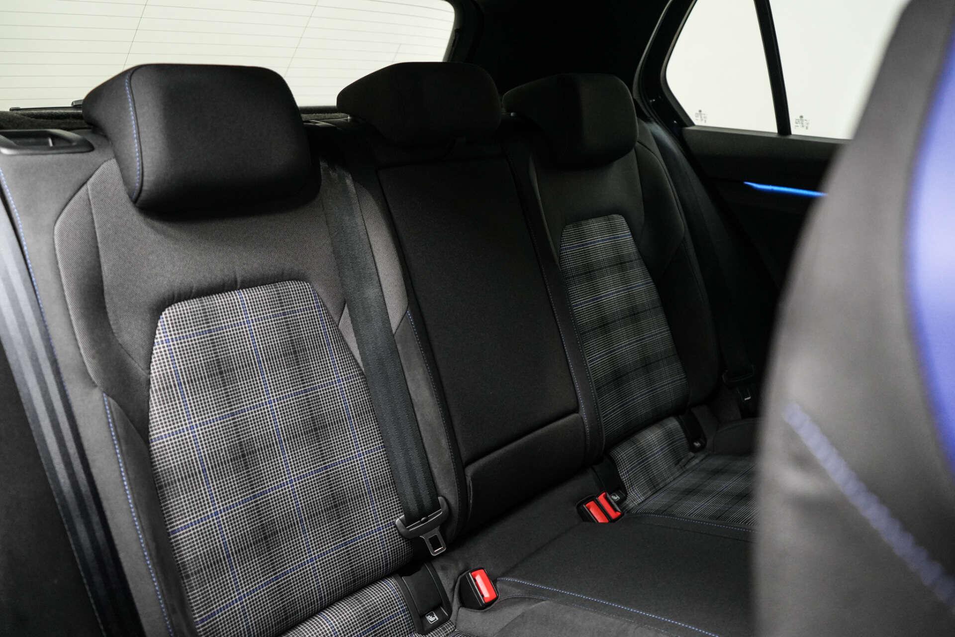 Volkswagen Golf view 16