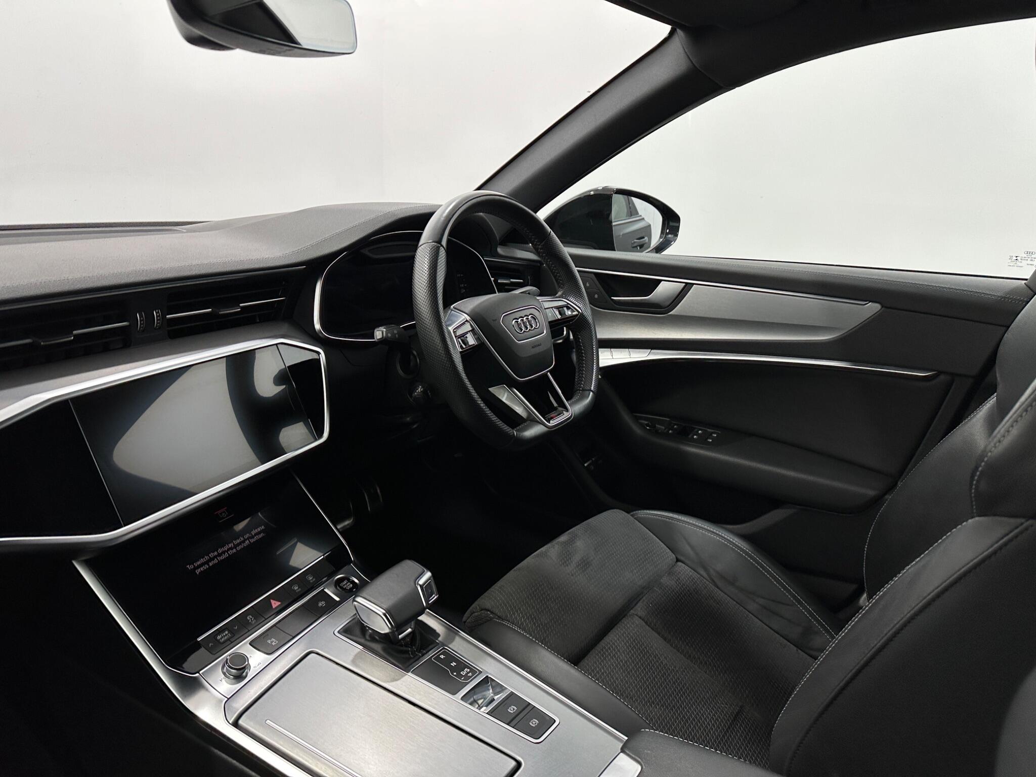 Audi A6 Saloon view 31