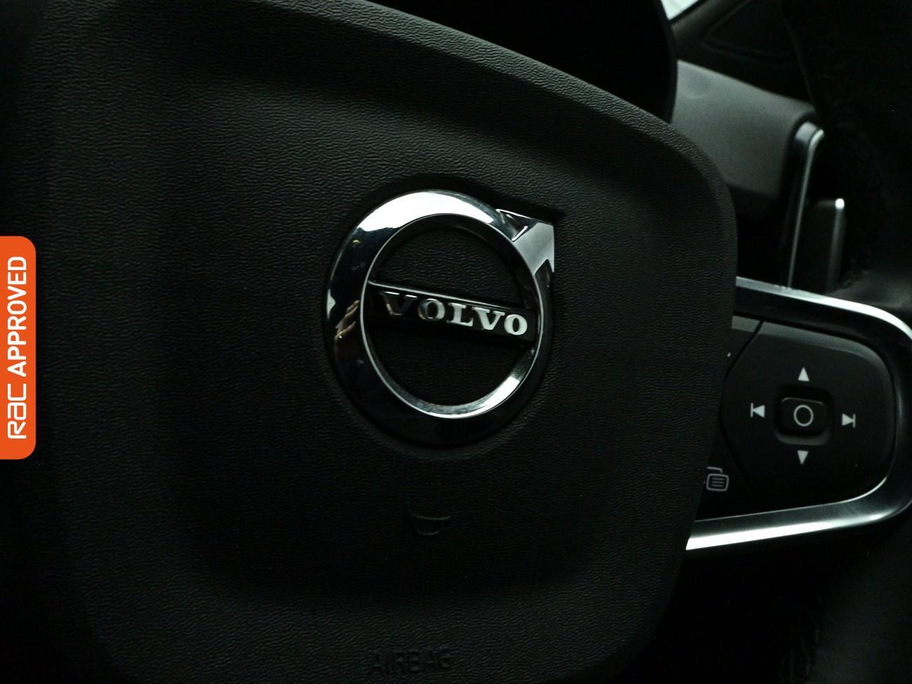Volvo XC40 view 25