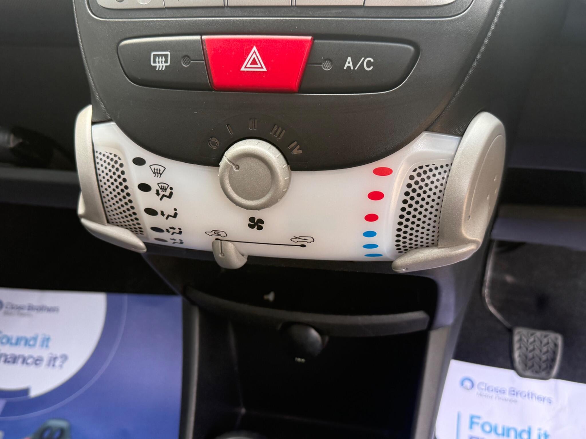 Toyota Aygo view 29