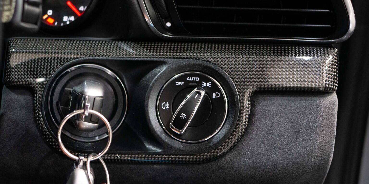 Porsche 911 view 47