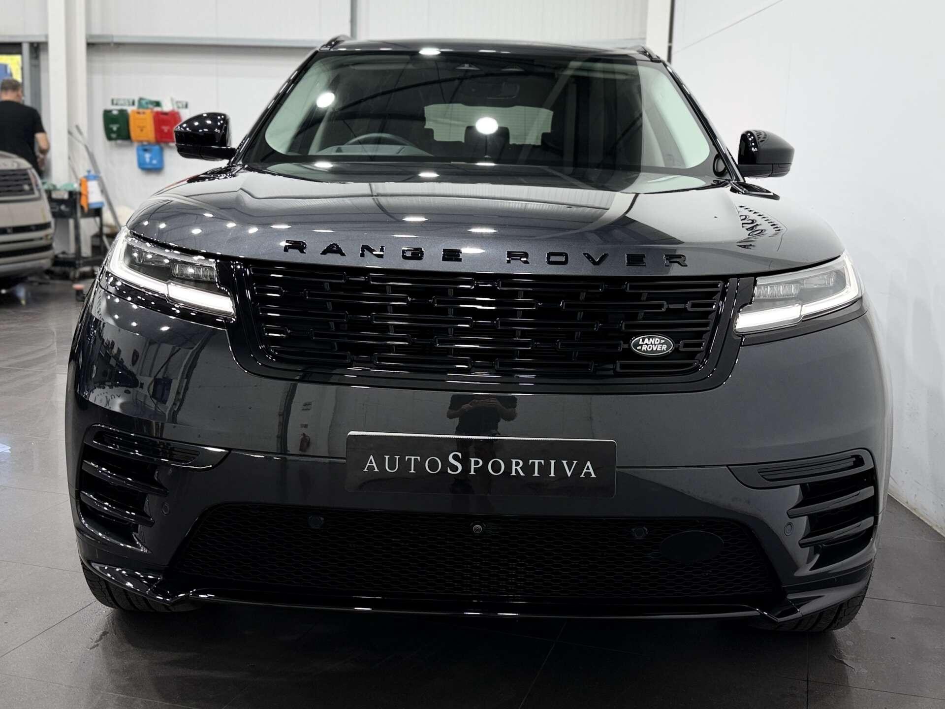 Land Rover Range Rover Velar view 6