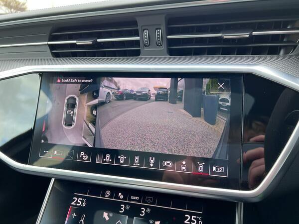 Audi RS6 Avant view 45