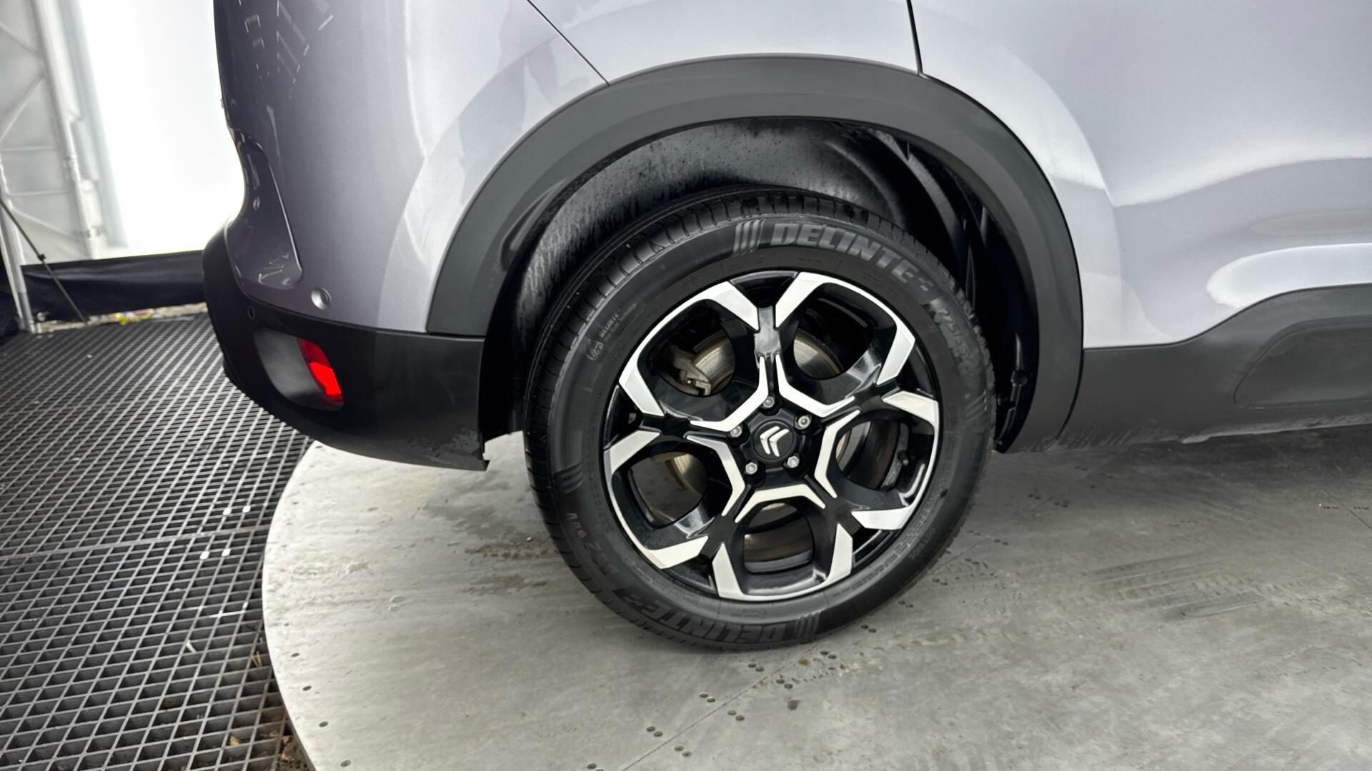 Citroen C5 Aircross view 19