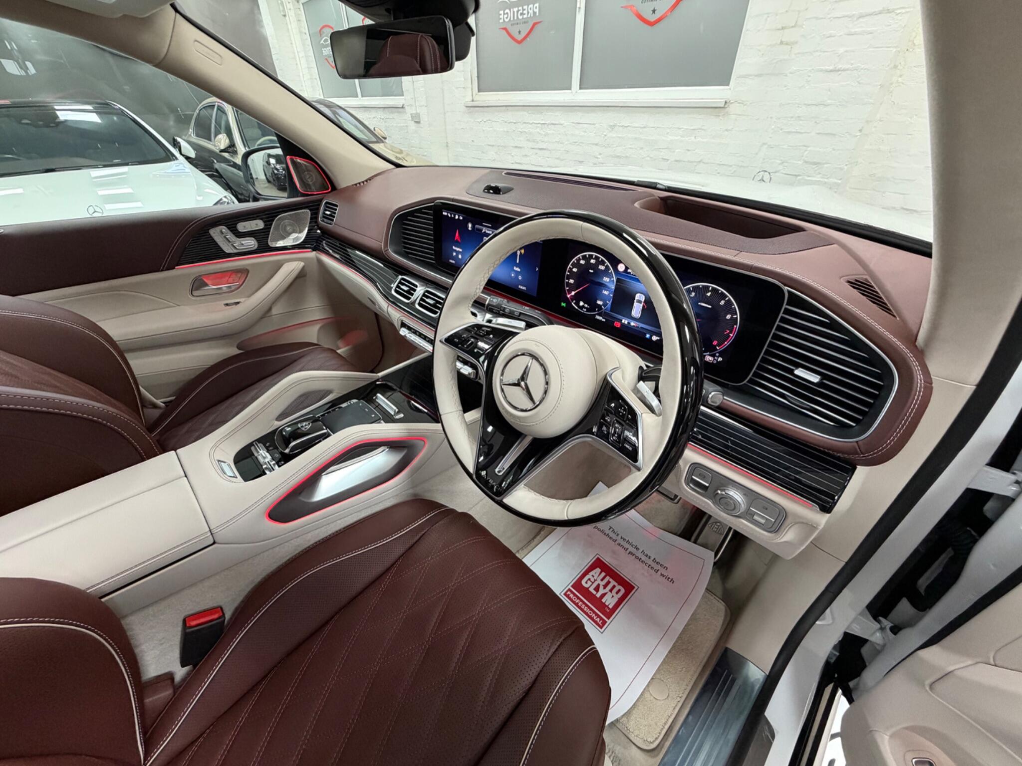 Mercedes-Benz GLS view 18