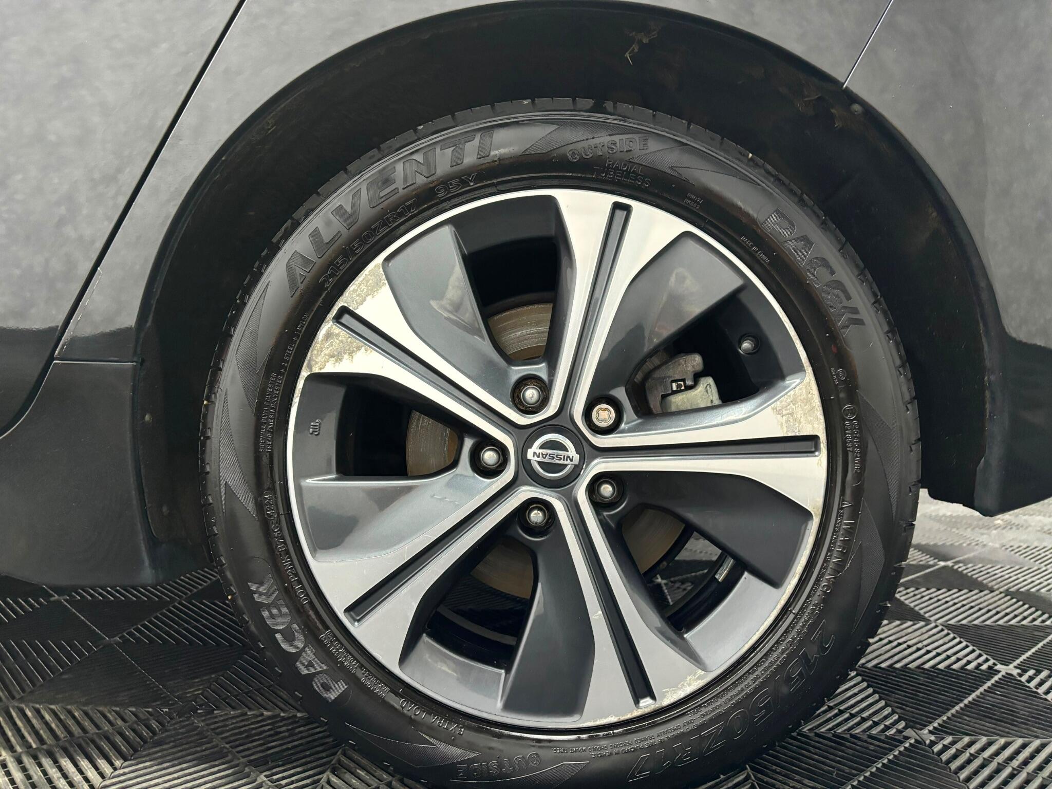 Nissan Leaf view 30