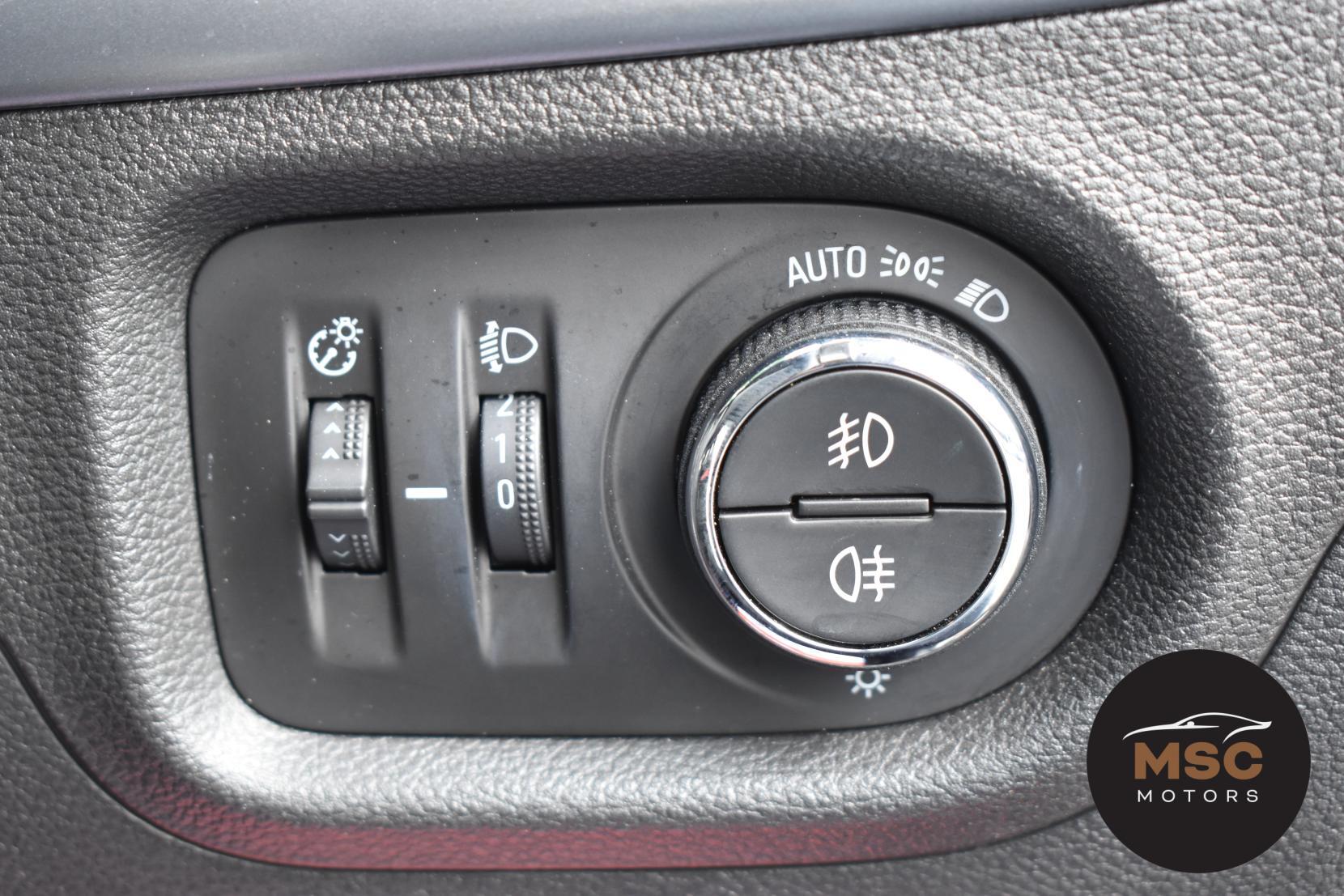 Vauxhall Astra view 30