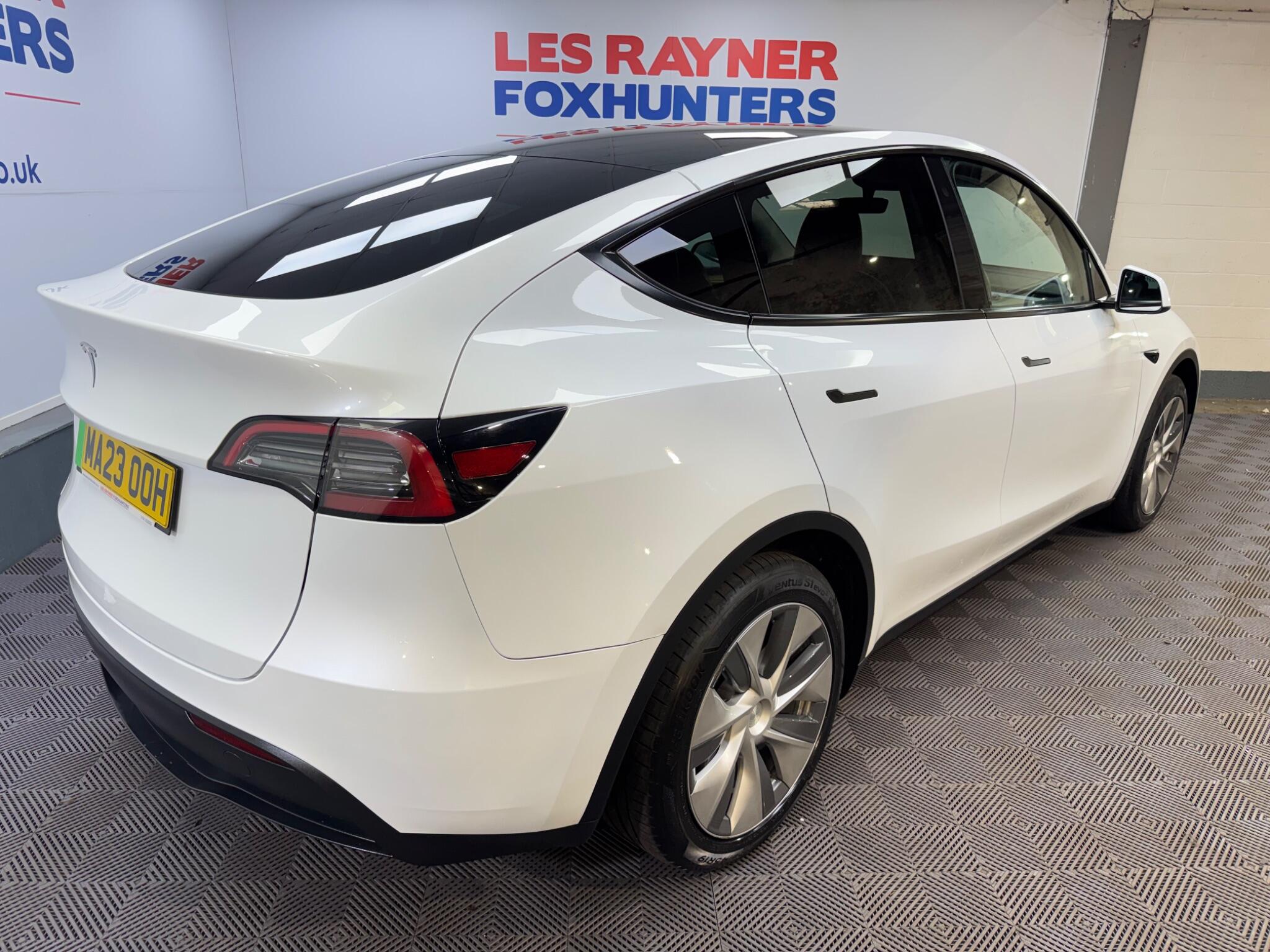 Tesla Model Y view 27