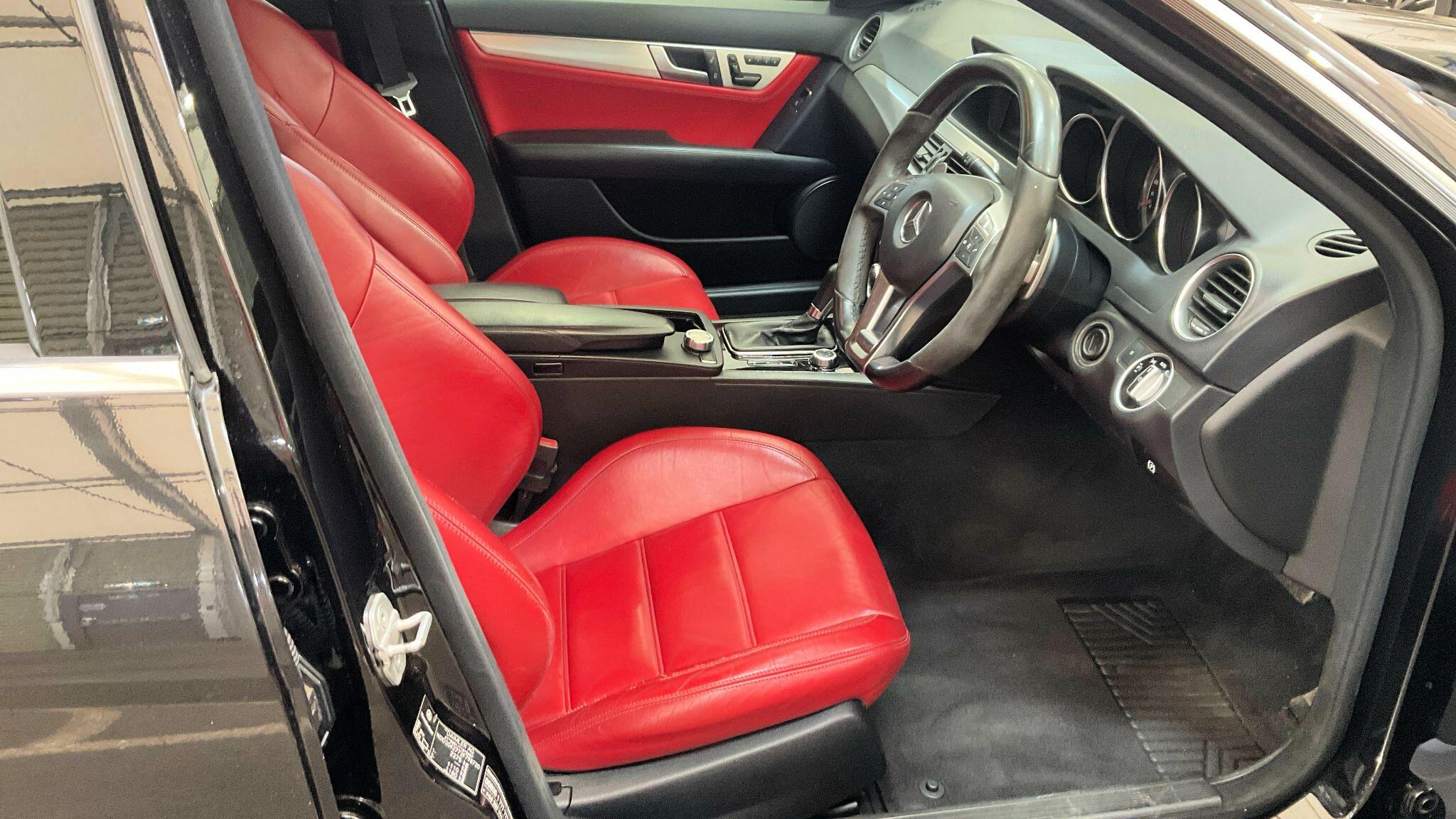 Mercedes-Benz C Class view 2