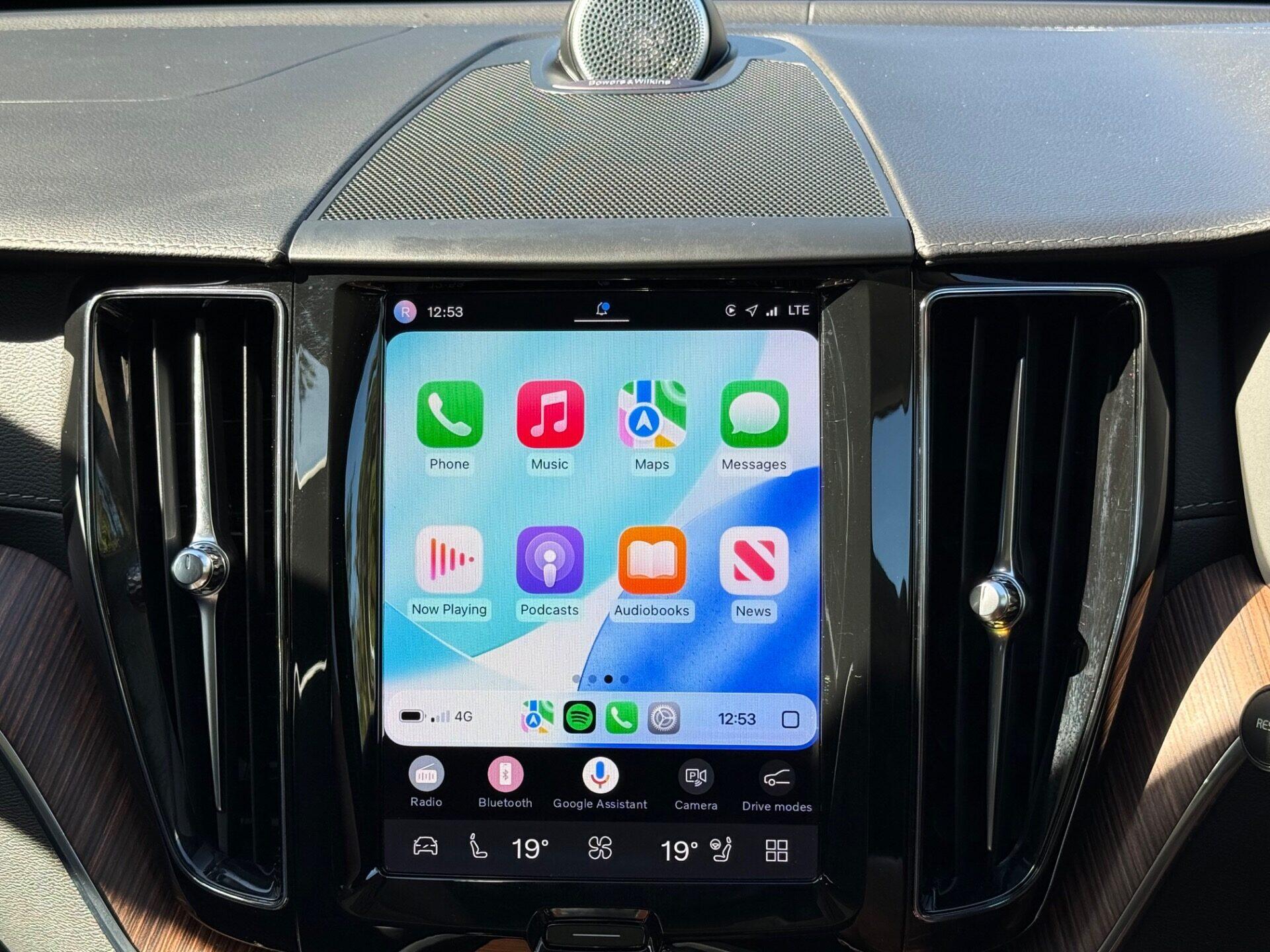 Volvo XC60 view 10