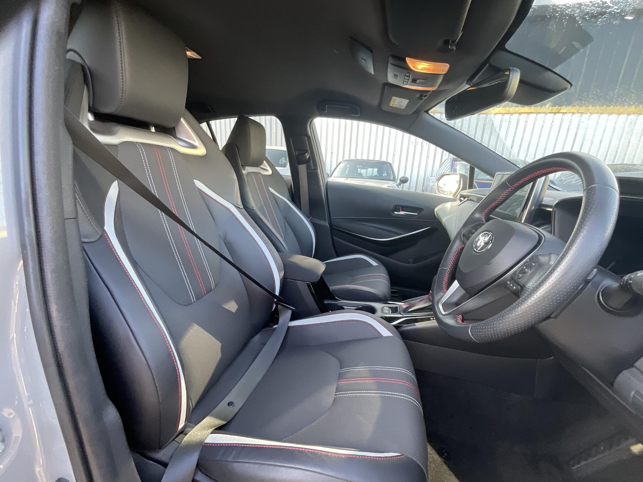 Toyota Corolla view 8